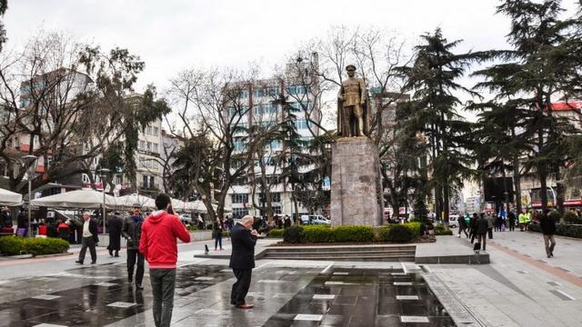 ميدان طرابزون من اشهر معالم طرابزون السياحية - طرابزون تركيا بالصور