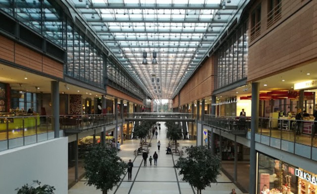 The 10 Best Shopping Malls in Berlin - urtrips