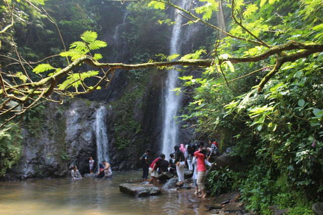 Best 3 Things to Do at Cilember Waterfall Jakarta