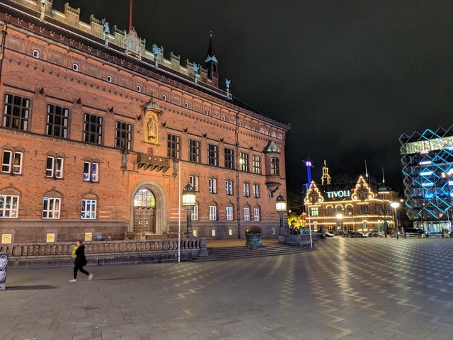 Top 4 Things to Do in City Hall Square Copenhagen