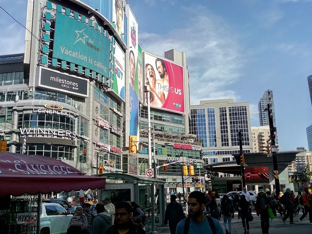 Top 5 Things To Do In Yonge Dundas Square Toronto