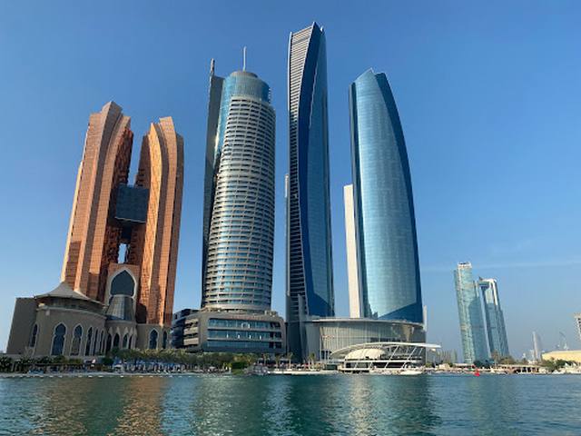 Best 4 Things to See in Etihad Tower Abu Dhabi - urtrips