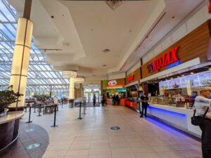 Best 6 things to do in Carrefour Angrignon Mall Montreal