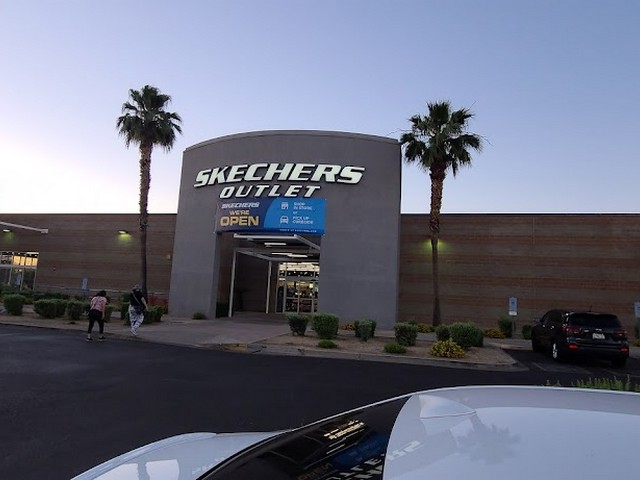 Skechers outlet clearance store phoenix arizona