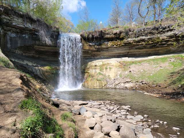 Best 4 Activities at Minnehaha Falls Minneapolis