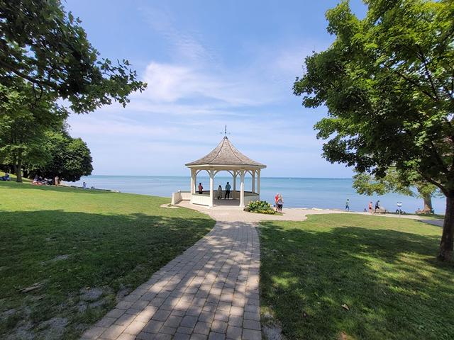 Top 4 things at Queen's Royal Park Gazebo Niagara Falls