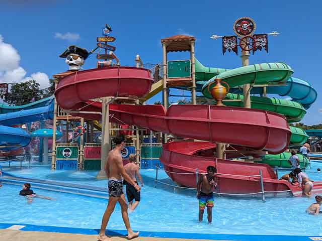 Best 4 Fun Things in Shipwreck Island Water Park Jacksonville