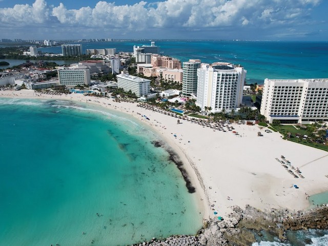 The 10 Best Beaches In Cancun