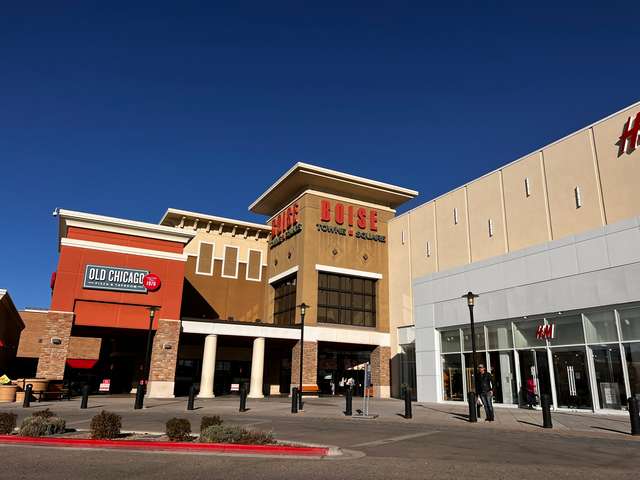 Best 5 Things in Franklin Towne Plaza Mall Boise